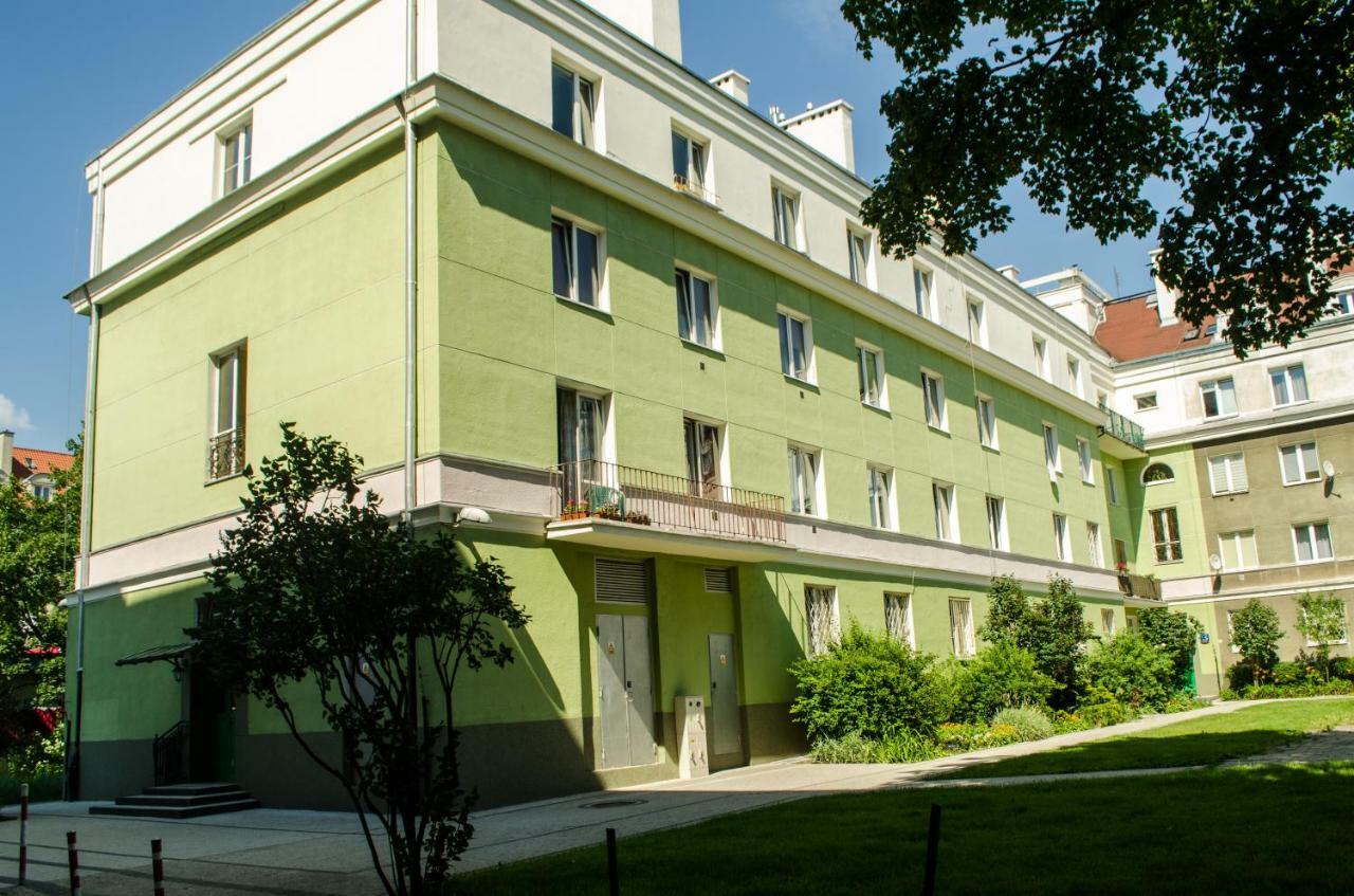 Slow Life Apartment Next To Metro Station Varsovia Exterior foto